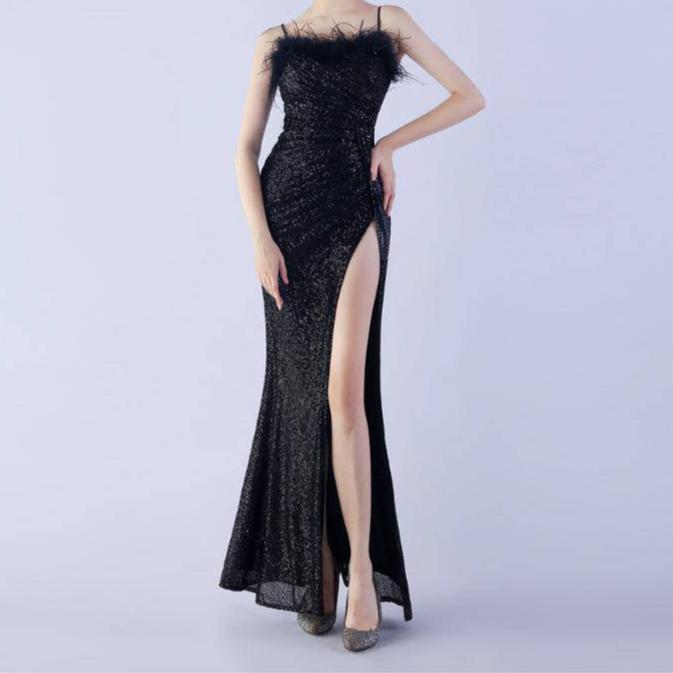 Hot Fashionista - Women's Online Fashion Dress | Annabeth Spaghetti Straps Feathered Maxi Dress