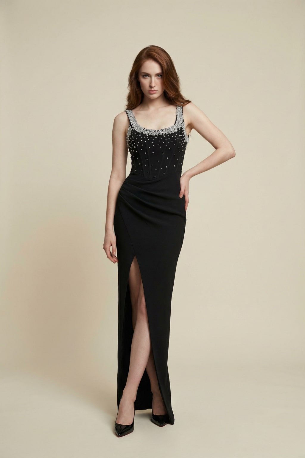 Hot Fashionista - Women's Online Fashion Dress | Brielle Black Crystal-Structured Maxi Dress