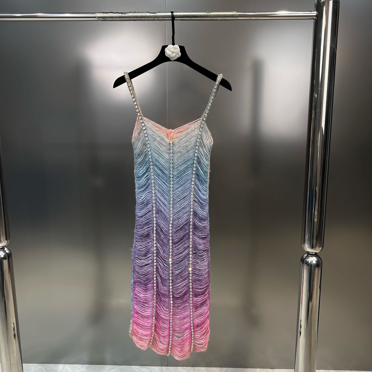 Hot Fashionista Isabella Spaghetti Strap Gradient Color Splice Striped Midi Dress