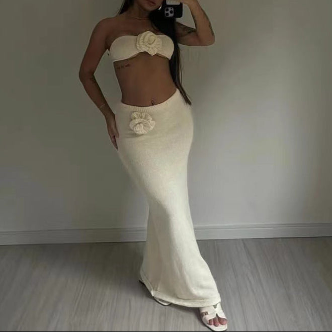 Kenna Floral Bustier Crop Top + Maxi Skirt - Hot fashionista