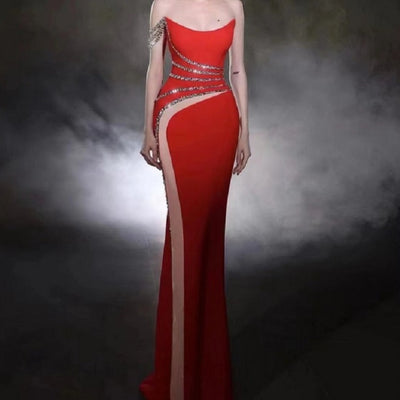 Hot Fashionista Yana Spaghetti Strap Crystal Embellished Midi Dress