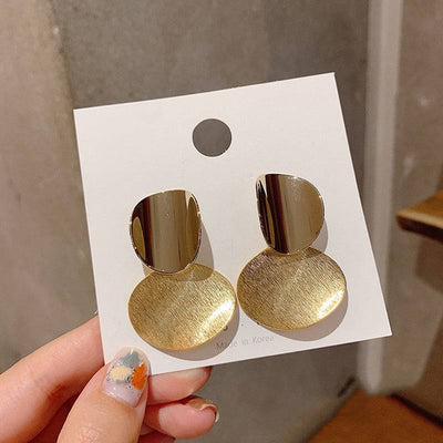 Simple and Individualized Temperament Metal Round Sheet Brushed Earrings, Small and Cool Style Earrings, Earrings, S925 Silver Needle - Hot fashionista