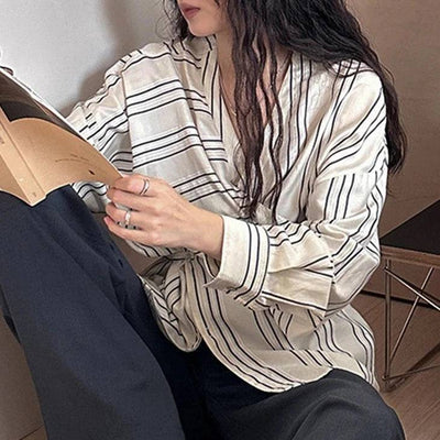 Renata Drape Design Striped Loose Blouse - Hot fashionista