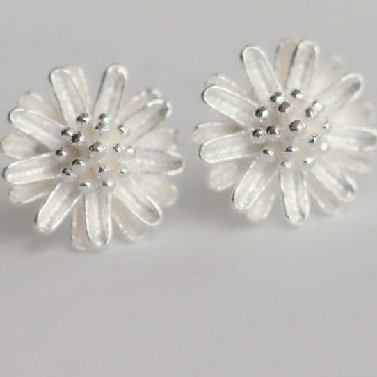 River Daisy Flower Earrings