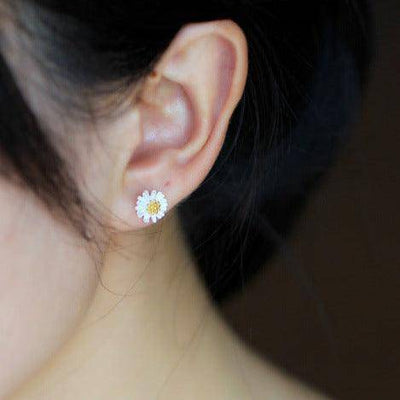 River Daisy Flower Earrings
