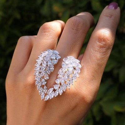 Cherrie Wing Ring - Hot fashionista